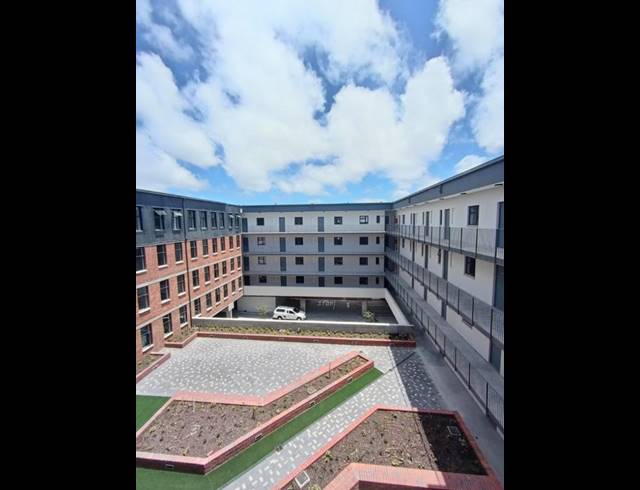 2 BEDROOM PROPERTY TO RENT IN PINELANDS